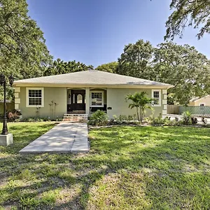 Oasis With Pool About 7 Mi To Busch Gardens! , Tampa United States